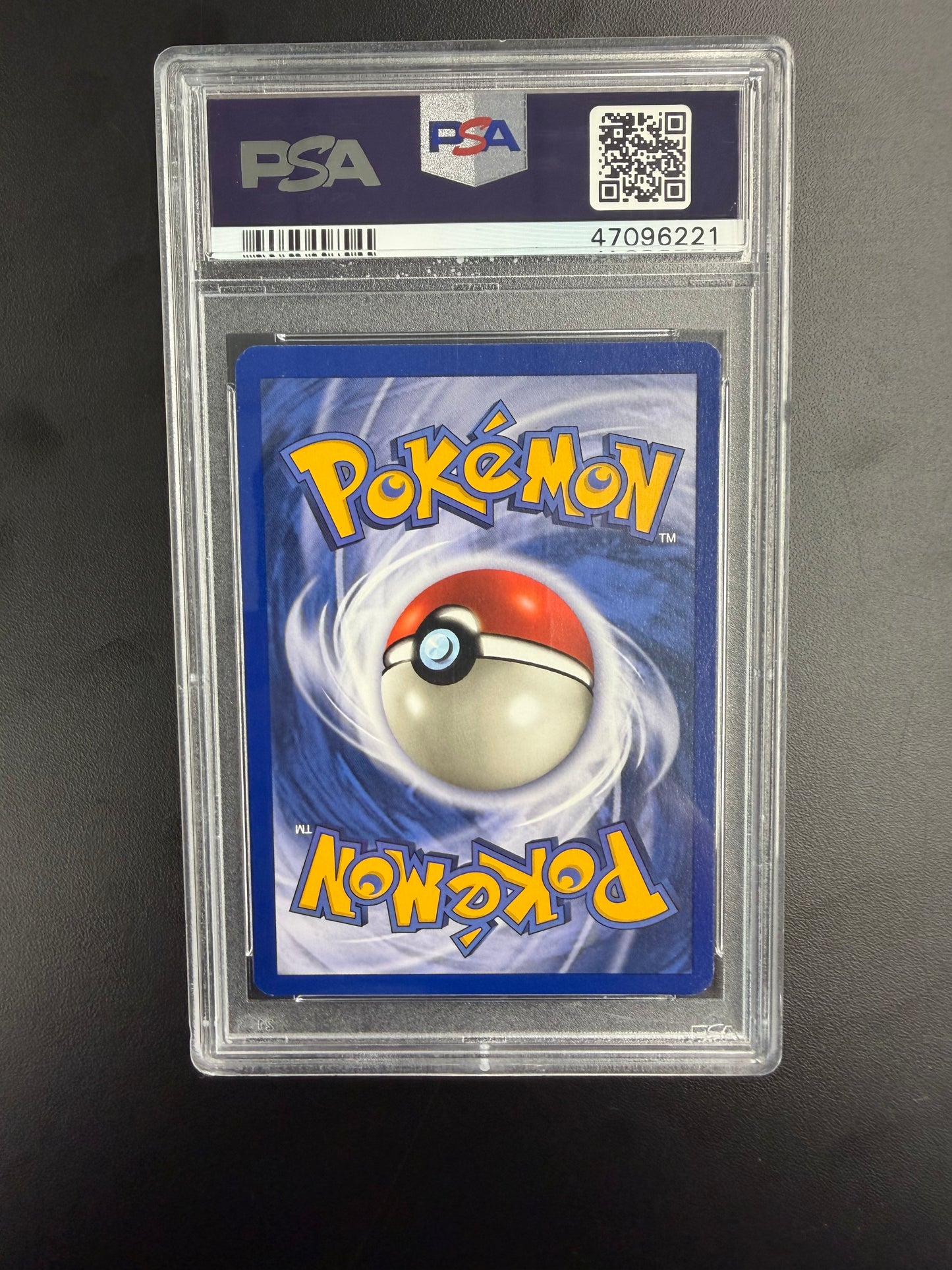 1999 POKEMON JUNGLE JOLTEON-HOLO #4 PSA 9